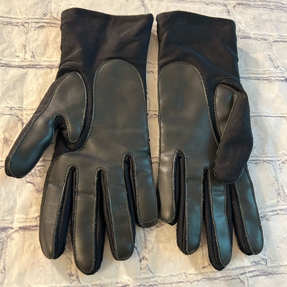 RETRO CHIC BLACK NYLON WOMENS GLOVES FITS LARGE - Picture 3 of 7
